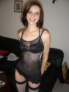 chaude nana du 09 veut un mec pour sexe hard